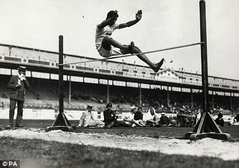 Old Sports 21 - Vintage High Jump Men