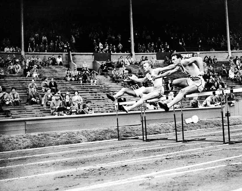 Old Sports 22 - Vintage Hurdles