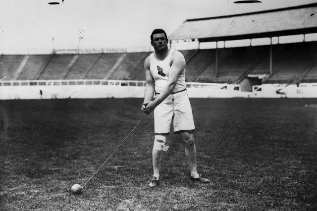 Old Sports 25 - London Olympics 1908 Hammer Throw Winner