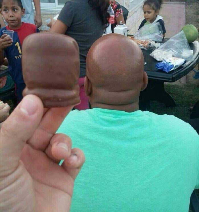 Similar-to-Each-Other-3-Head-like-Chocol
