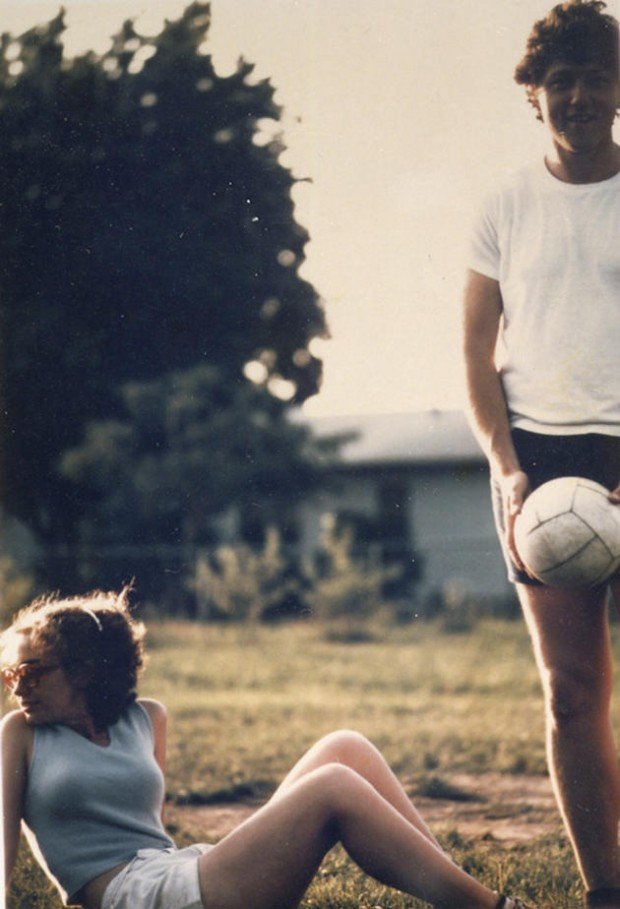 Sports before Technology - Bill Clinton and Hillary Rodham playing volleyball in 1971