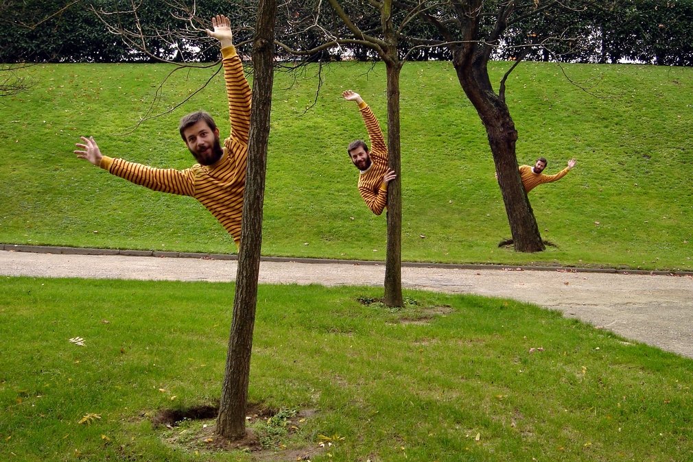 Clone Selfie Photos 24 Tree Waldo