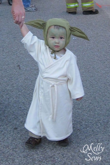 Baby Yoda Costume 19