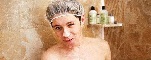 Celebrities Shower Niall Horan