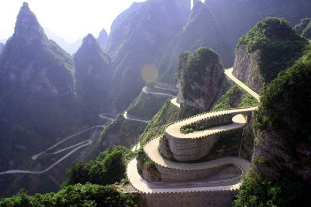 Heaven Linking Avenue, China Dangerous roads