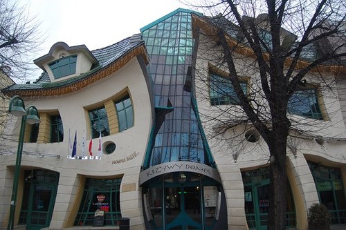 The Crooked House (Sopot, Poland) Amazing Buildings