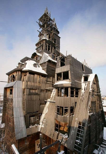 Wooden Gagster House, Archangelsk, Russia Amazing Buildings