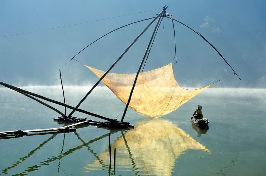 A Fisherman Checks His Net In The Early Morning, Lam Dong, Dalat, Vietnam Photo Contest