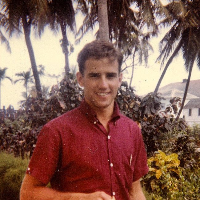 A youthful 26-year-old Joe Biden. [1964] Young Celebrity
