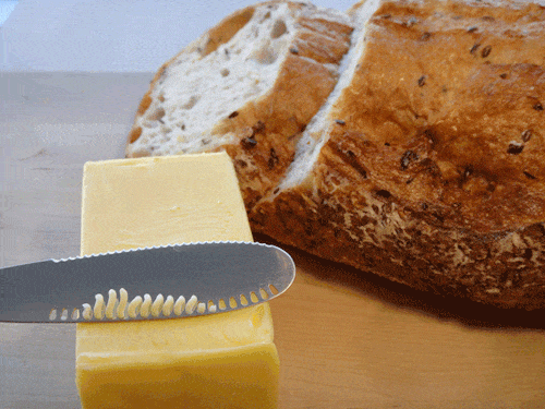 Butter knife that easily spreads butter Gadget Gift Idea