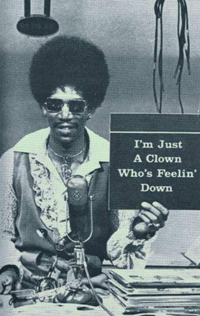 Morgan Freeman sporting an afro in one of his first television roles. [1970s] Young Celebrity