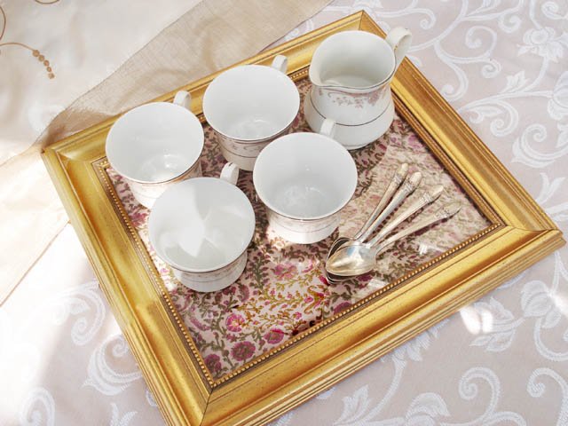 Old Picture Frame Tea Tray Upcycling