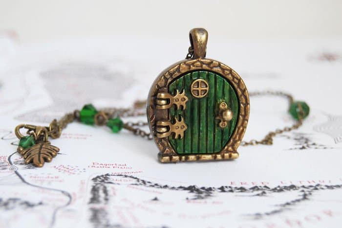 The Hobbit Necklace Incredible Jewelries