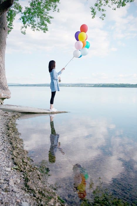 Amazing Girl With Balloons Water Reflection