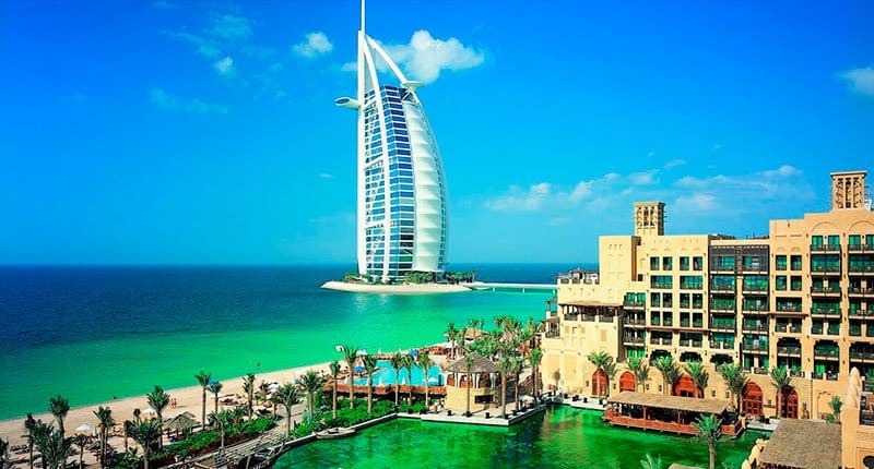 Burj Al Arab, the flagship hotel of the country Crazy Dubai