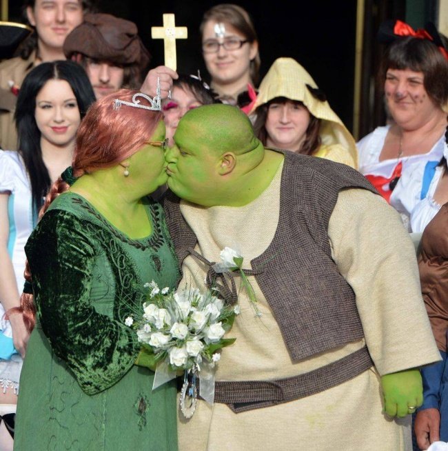Shrek and Fiona’s Family Popular photographs