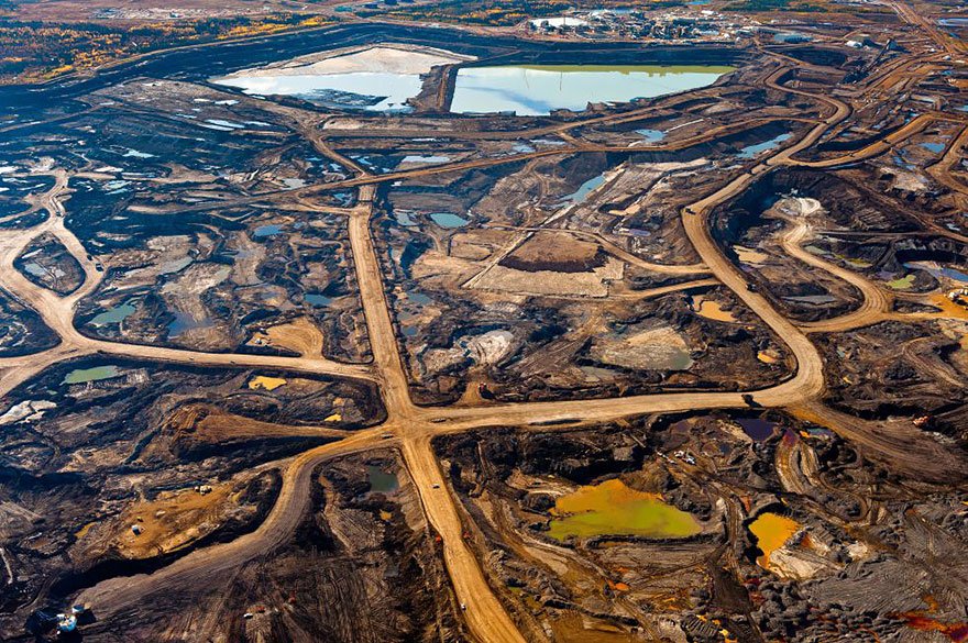 Tar mine, limitless mining and toxic wastes (Alberta - Canada) Overpopulation