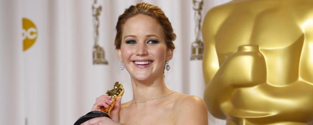 The Hunger Games Revealed - Jennifer Lawrence with Oscar