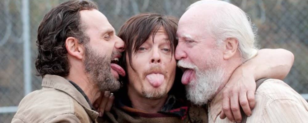 The Walking Dead Surprising Stories From Behind The Scenes - Rick Daryl Hershel Licking